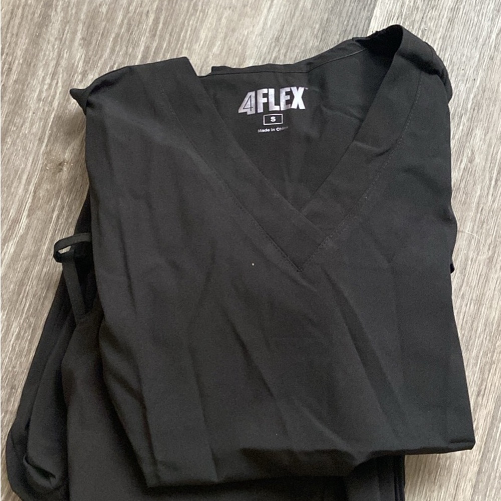 Scrubs for sale. READ DESCRIPTION!
